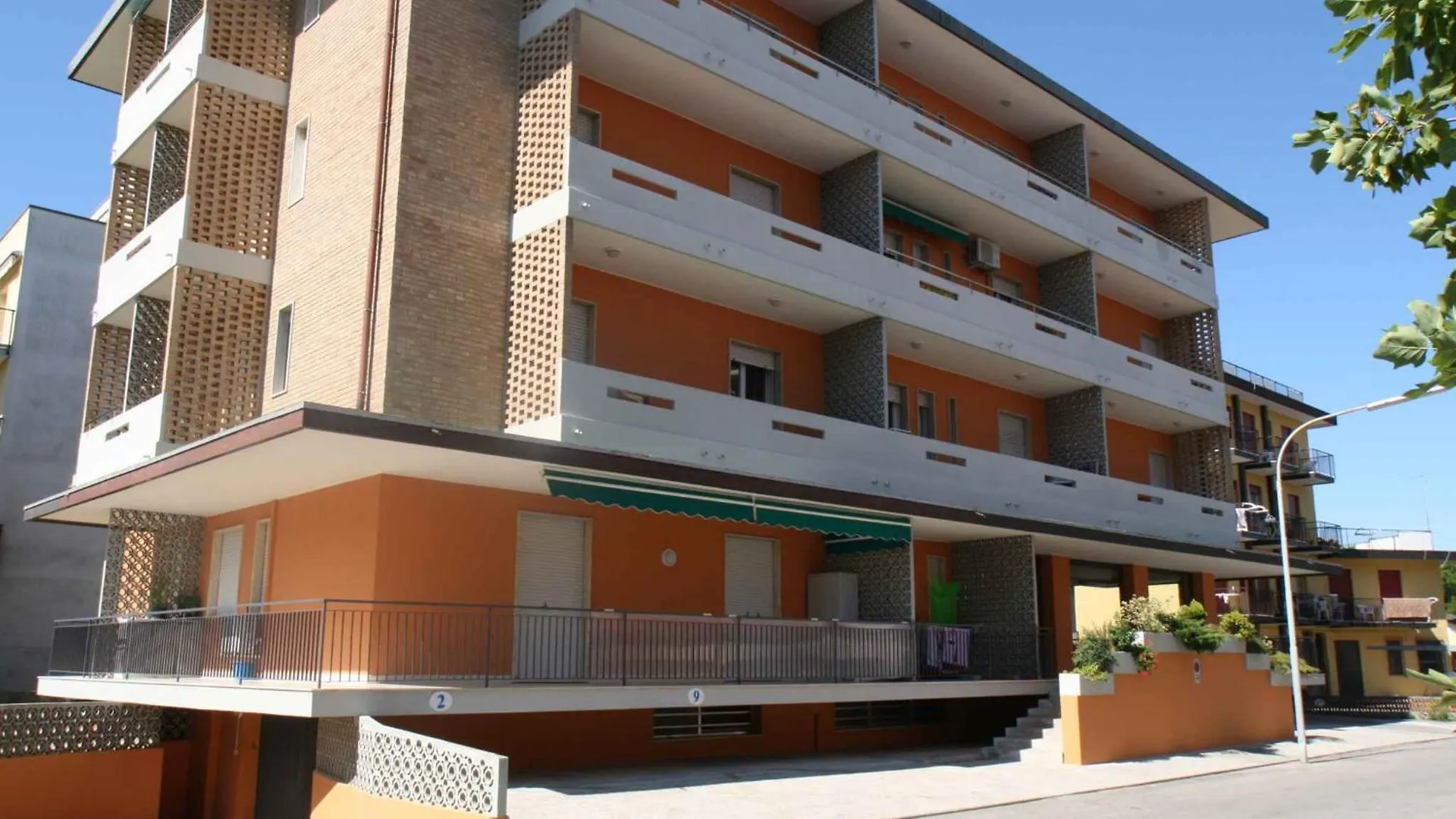 Apartment In Lido Di Jesolo 24833